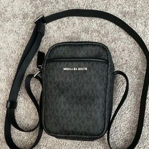 Michael Kors Cooper Phone Crossbody Bag